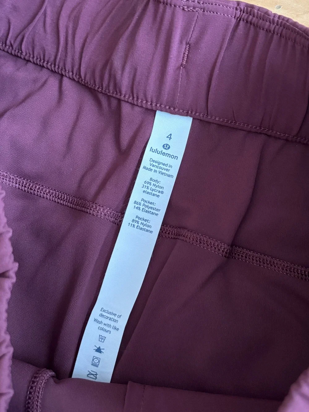 Lululemon On The Fly 7/8 Pants - Dark Adobe